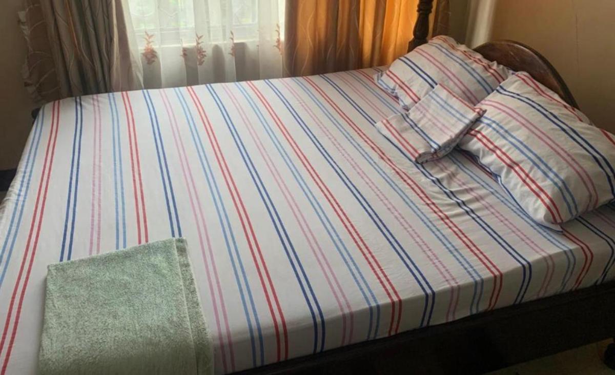 דאר א-סאלאם Tatys Homestay מראה חיצוני תמונה