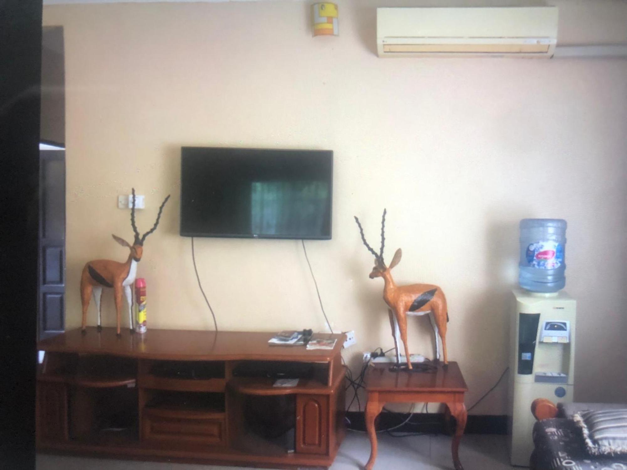 דאר א-סאלאם Tatys Homestay מראה חיצוני תמונה