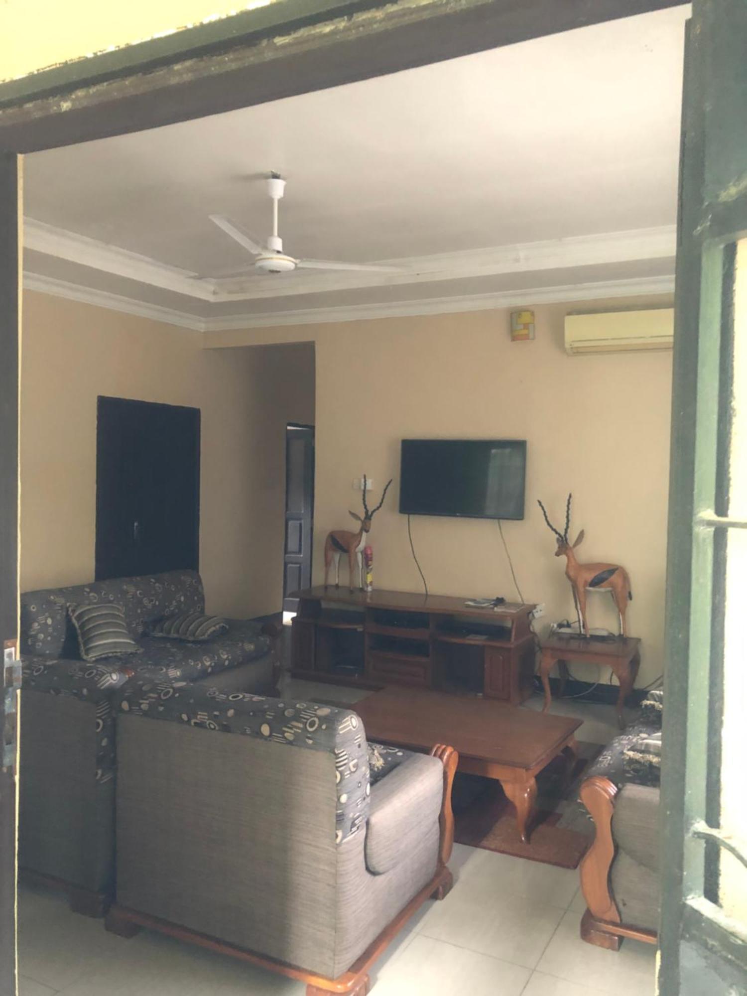 דאר א-סאלאם Tatys Homestay מראה חיצוני תמונה