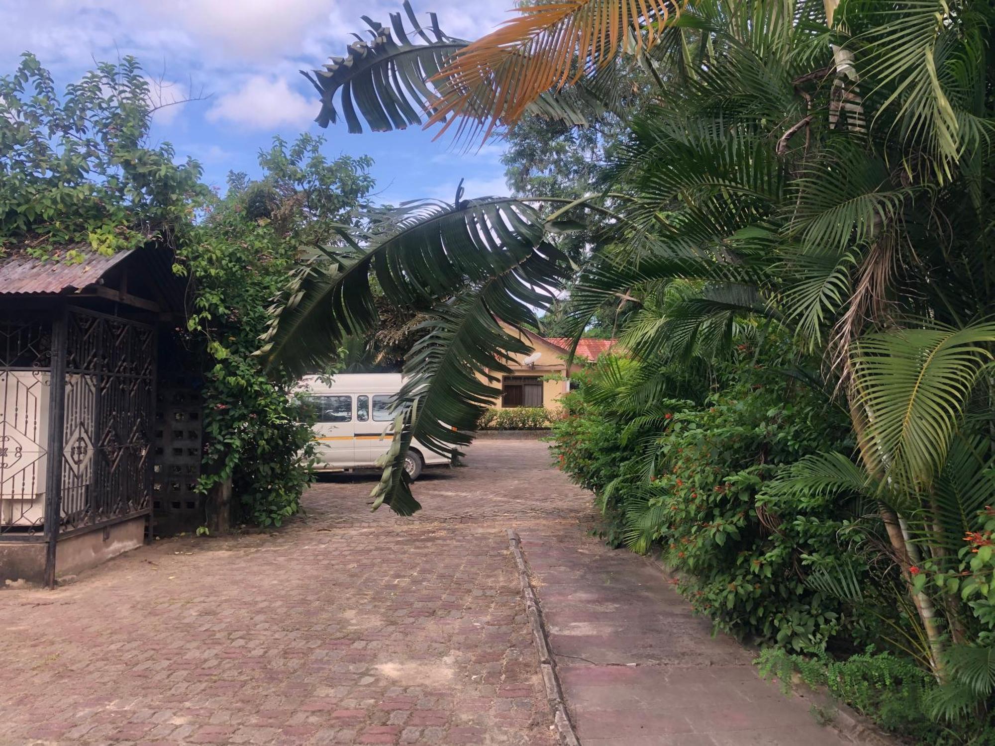 דאר א-סאלאם Tatys Homestay מראה חיצוני תמונה
